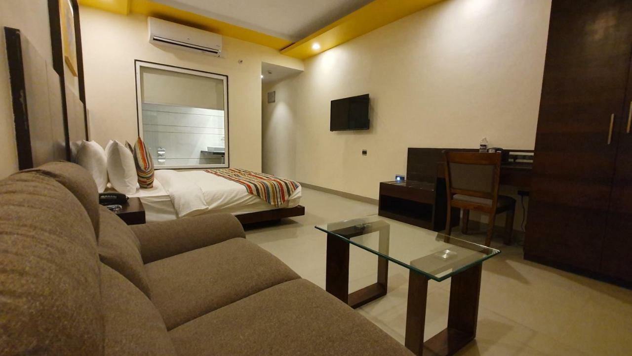 Regenta Central North Goa, Arpora Exteriör bild