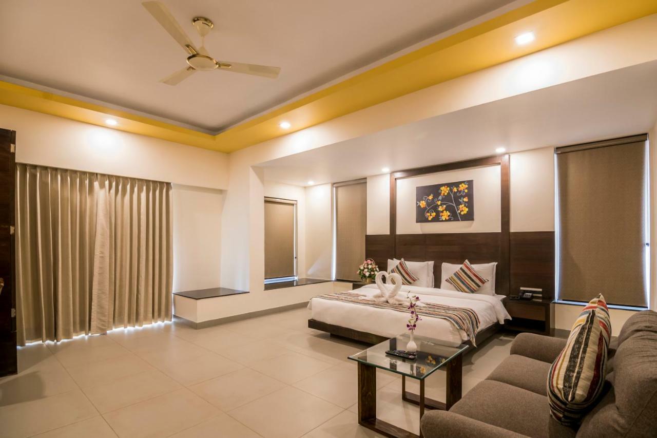 Regenta Central North Goa, Arpora Exteriör bild